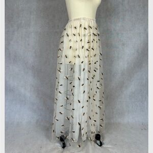 Tulle bee skirt